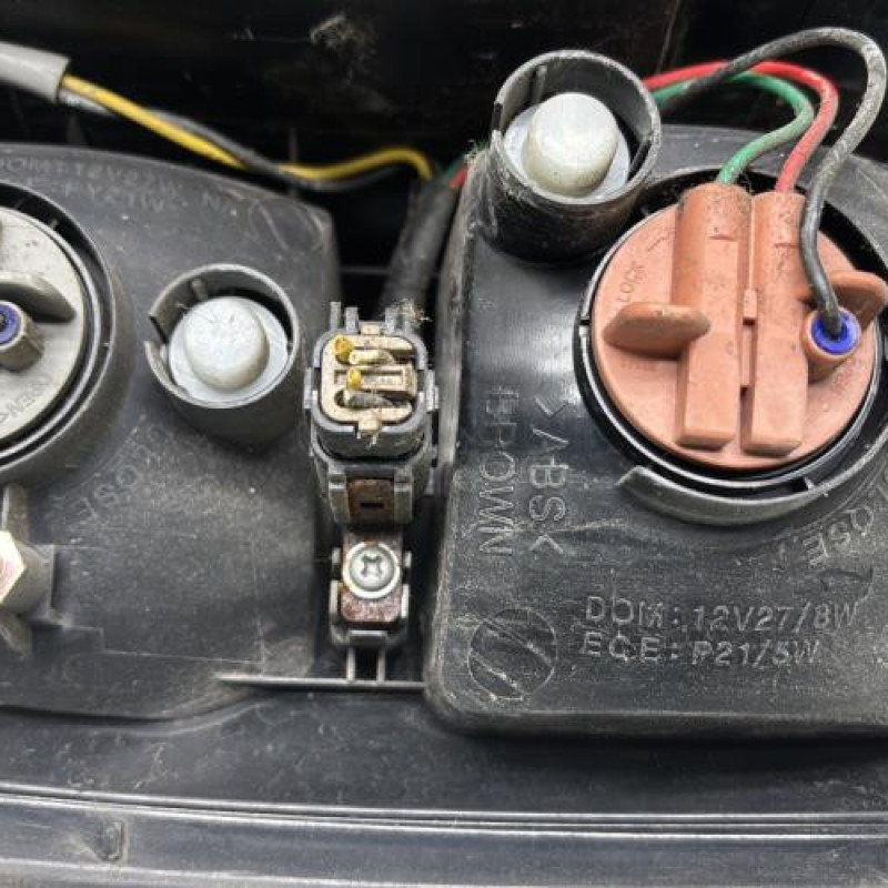 Feu arriere principal gauche (feux) SSANGYONG KYRON Photo n°3