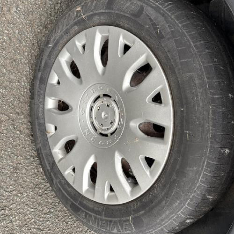 Feu arriere principal gauche (feux) CITROEN XSARA PICASSO Photo n°20