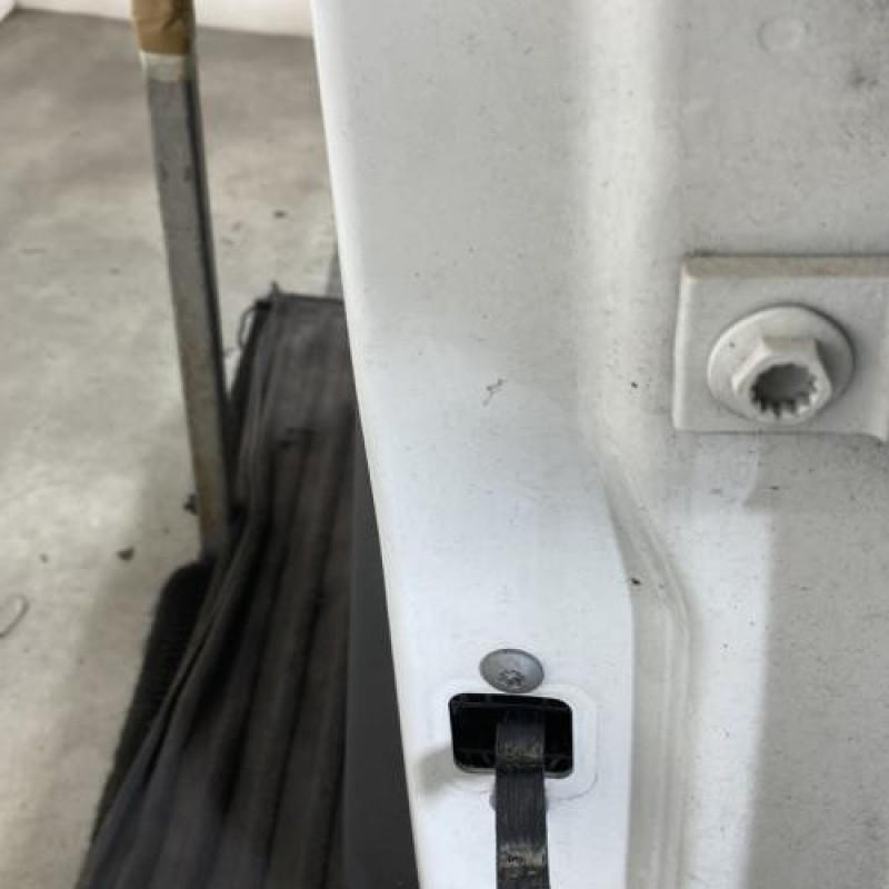 Porte avant gauche VOLKSWAGEN UP Photo n°4