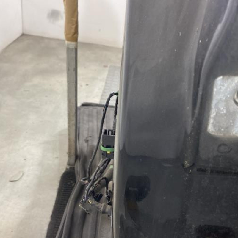 Porte avant gauche OPEL CORSA E Photo n°4
