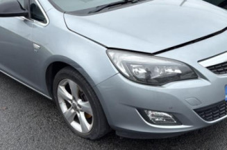 Eclairage de plaque OPEL ASTRA J SPORTS