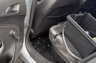 Eclairage de plaque OPEL ASTRA J SPORTS