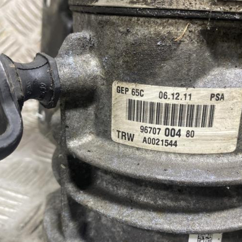 Pompe de direction CITROEN BERLINGO 2 Photo n°3