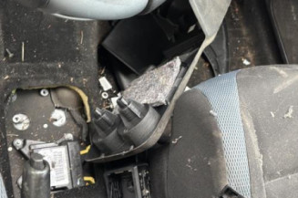 Pompe de direction CITROEN BERLINGO 2