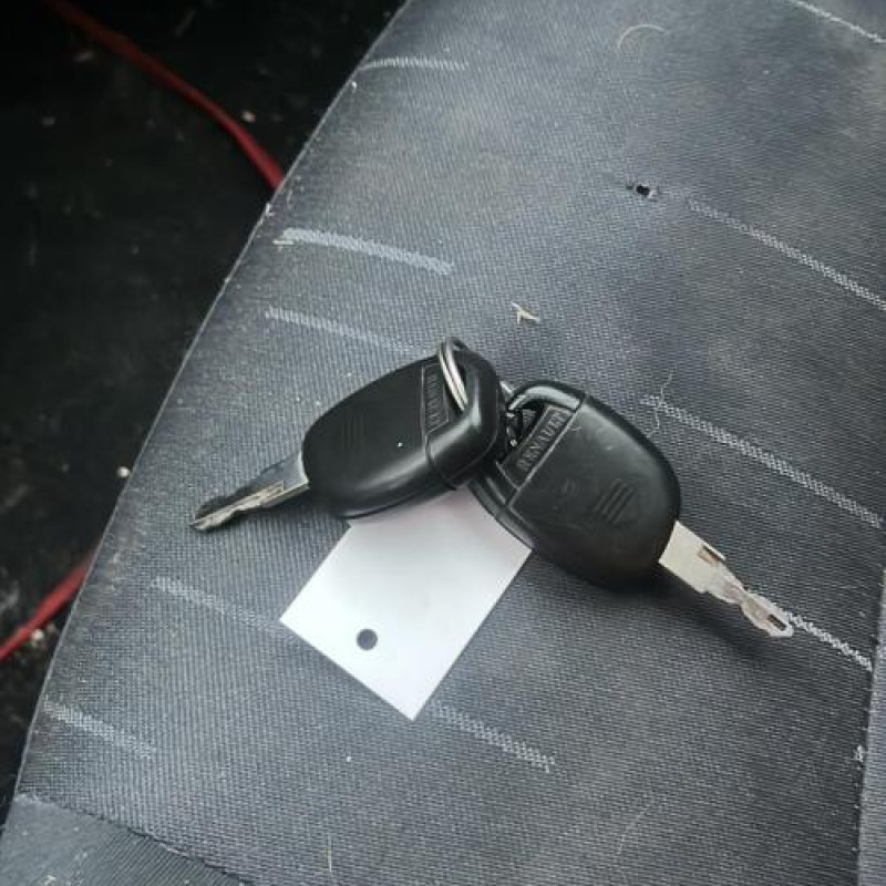 Demarreur RENAULT CLIO 2 Photo n°7