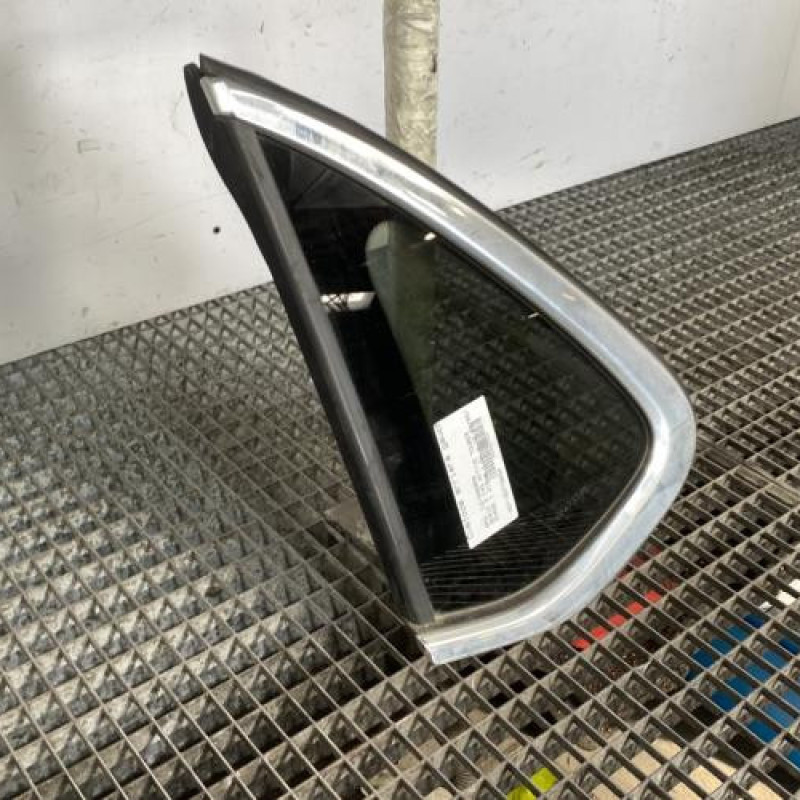 Custode arriere gauche BMW SERIE 2 F45 ACTIVE Photo n°3
