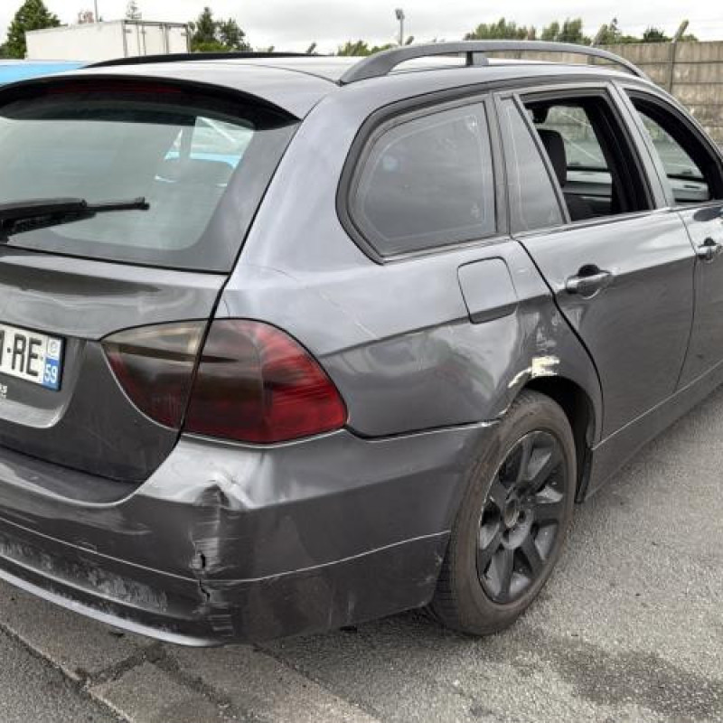 Porte avant droit BMW SERIE 3 E91 Photo n°9