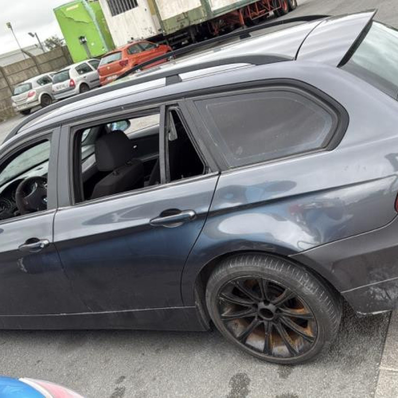 Porte avant droit BMW SERIE 3 E91 Photo n°12