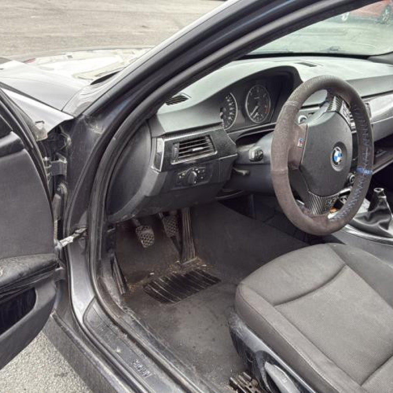 Porte avant droit BMW SERIE 3 E91 Photo n°15