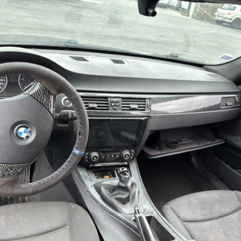 Porte avant droit BMW SERIE 3 E91 Photo n°17