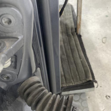Porte avant droit MERCEDES CLASSE C 204