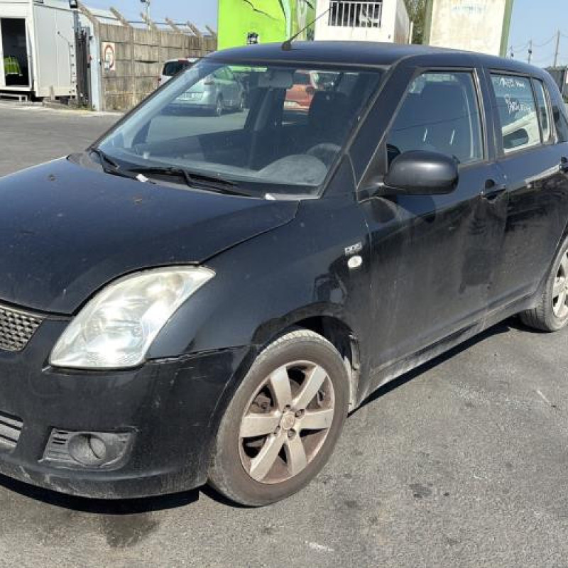 Porte avant droit SUZUKI SWIFT 3 Photo n°8