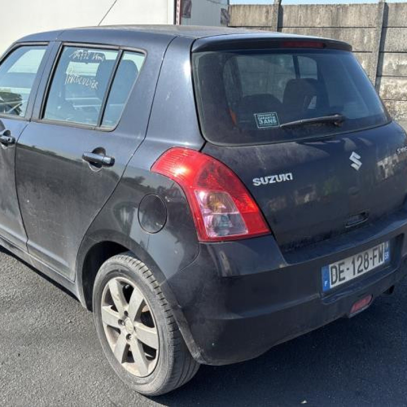 Porte avant droit SUZUKI SWIFT 3 Photo n°11
