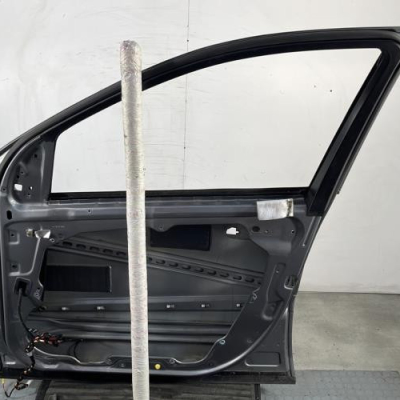 Porte avant droit MERCEDES CLASSE M 164 Photo n°4