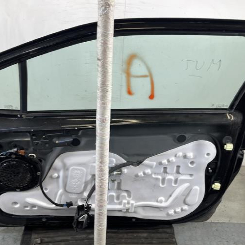 Porte avant droit CITROEN DS3 Photo n°7