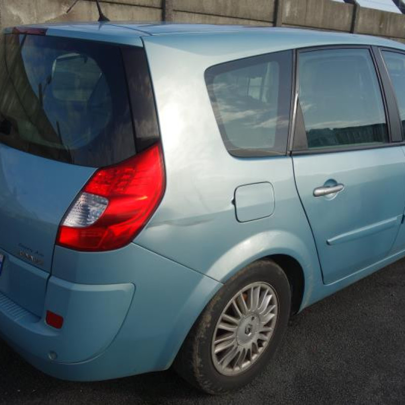 Malle/Hayon arriere RENAULT GRAND SCENIC 2 Photo n°6