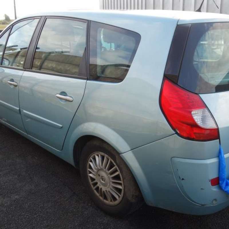 Malle/Hayon arriere RENAULT GRAND SCENIC 2 Photo n°7