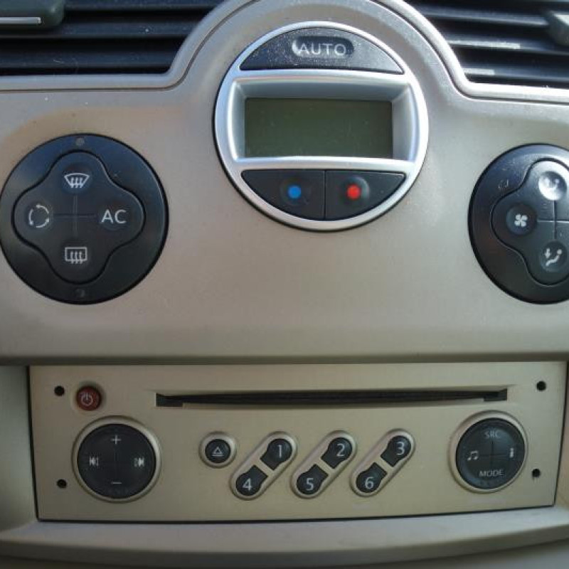 Malle/Hayon arriere RENAULT GRAND SCENIC 2 Photo n°9