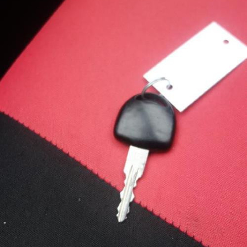Plage arriere OPEL CORSA C Photo n°9