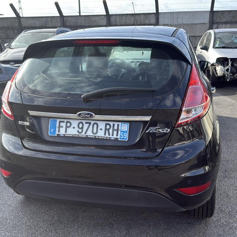 FORD FIESTA 6 PHASE 2 1.0i - 12V Photo n°5