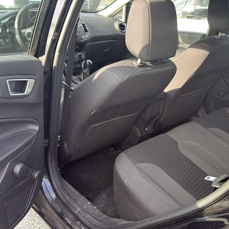 FORD FIESTA 6 PHASE 2 1.0i - 12V Photo n°10