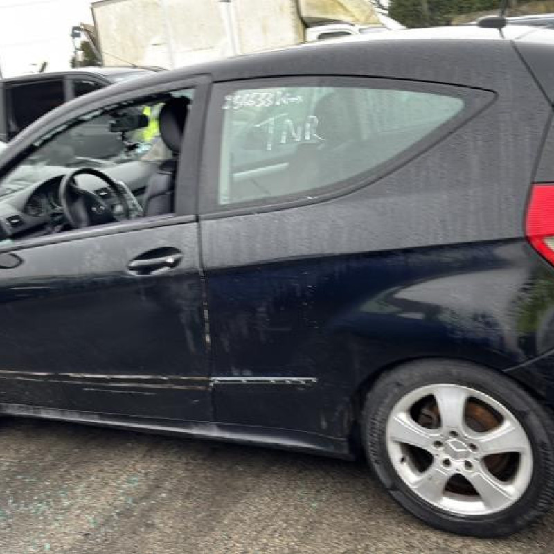 Porte avant droit MERCEDES CLASSE A 169 Photo n°13