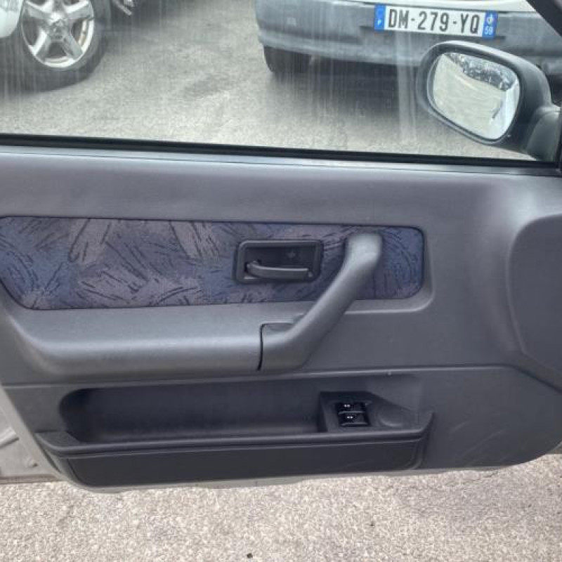 Autoradio RENAULT CLIO 1 Photo n°20
