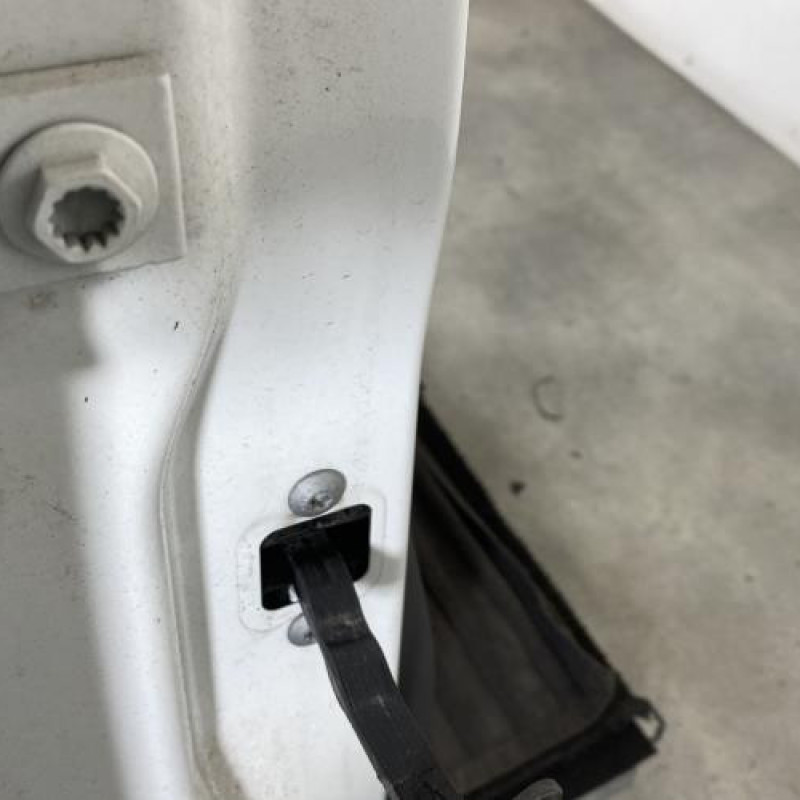 Porte avant droit VOLKSWAGEN UP Photo n°4