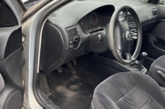 Aile avant droit VOLKSWAGEN GOLF 4