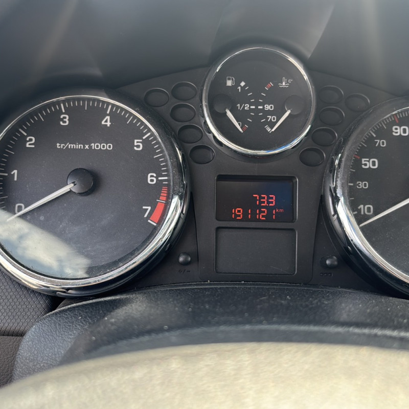 PEUGEOT 207 PHASE 1 CABRIOLET 1.6i - 16V Photo n°30