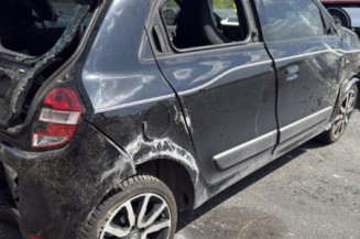RENAULT TWINGO 3 PHASE 1 1.0i - 12V SCE 70