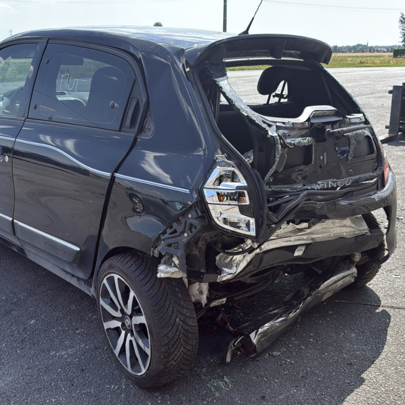 RENAULT TWINGO 3 PHASE 1 1.0i - 12V SCE 70 Photo n°4