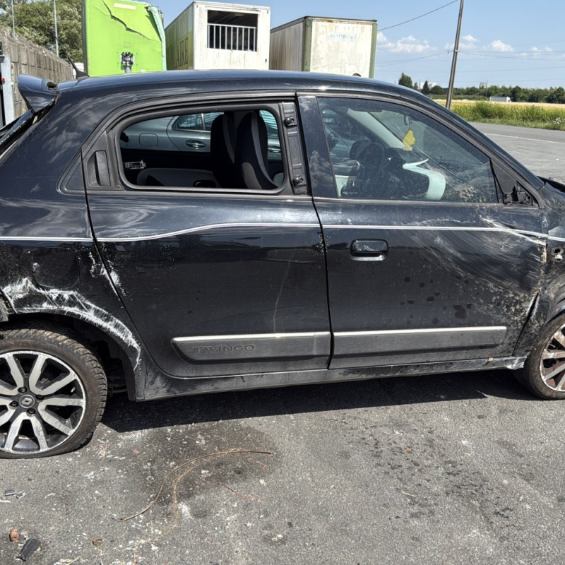 RENAULT TWINGO 3 PHASE 1 1.0i - 12V SCE 70 Photo n°7