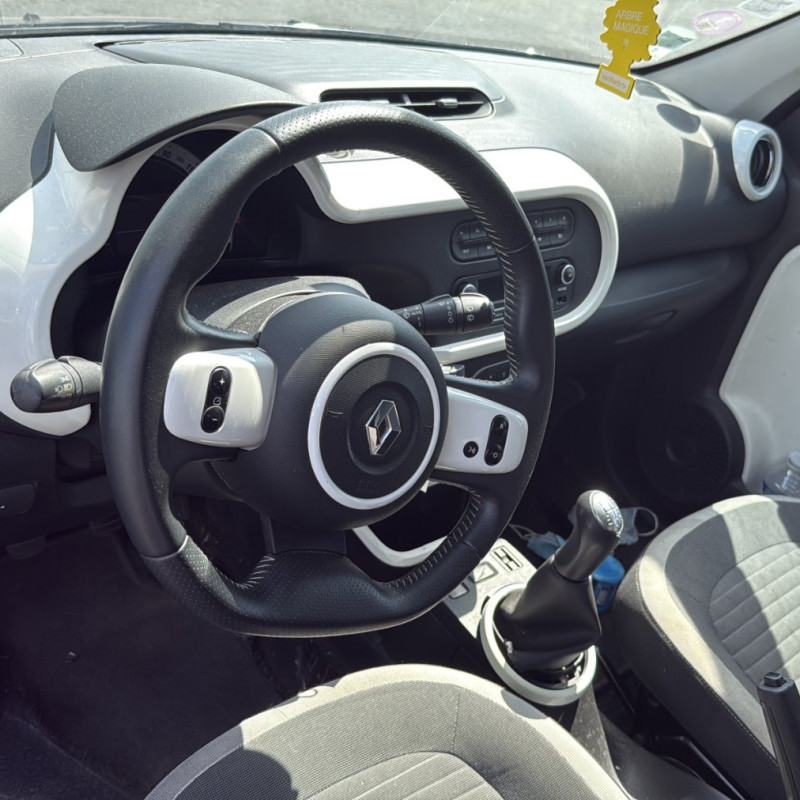 RENAULT TWINGO 3 PHASE 1 1.0i - 12V SCE 70 Photo n°14