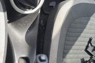 RENAULT TWINGO 3 PHASE 1 1.0i - 12V SCE 70