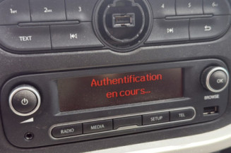 RENAULT TWINGO 3 PHASE 1 1.0i - 12V SCE 70