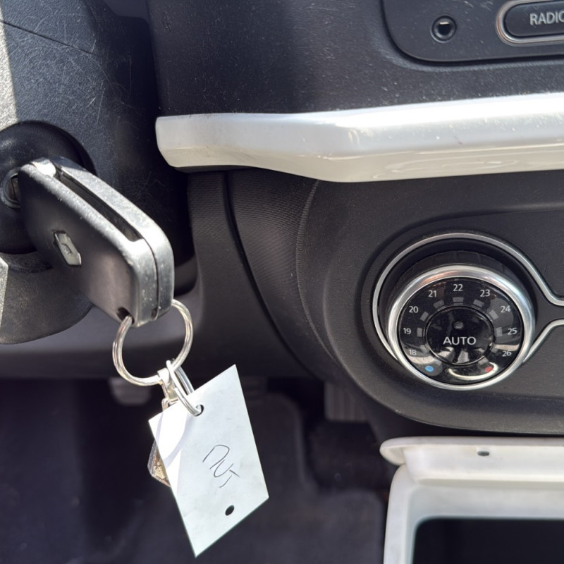 RENAULT TWINGO 3 PHASE 1 1.0i - 12V SCE 70 Photo n°21
