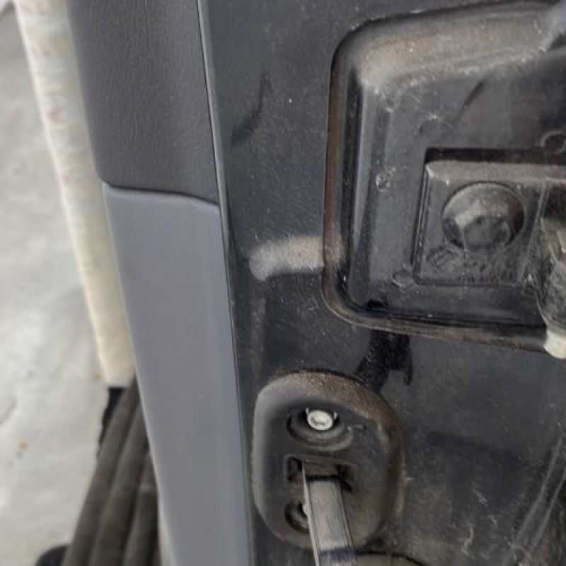 Porte arriere gauche FIAT CROMA 2 Photo n°4