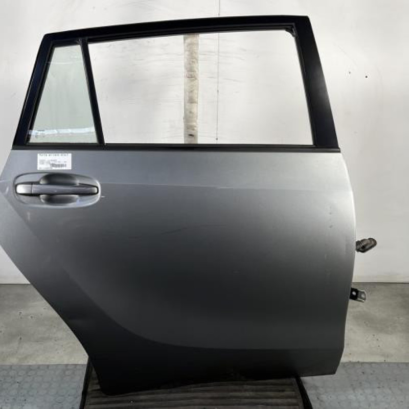 Porte arriere droit TOYOTA VERSO Photo n°1
