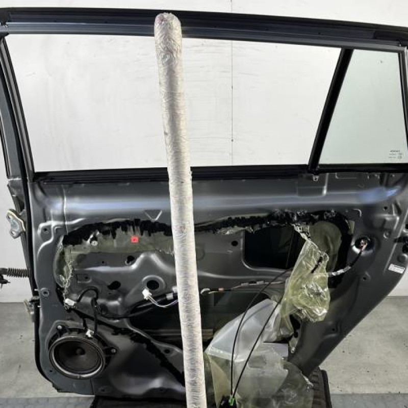 Porte arriere droit TOYOTA VERSO Photo n°7