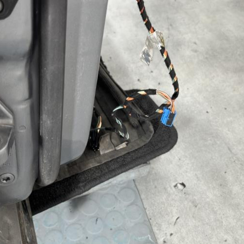 Porte arriere droit MERCEDES CLASSE M 164 Photo n°5