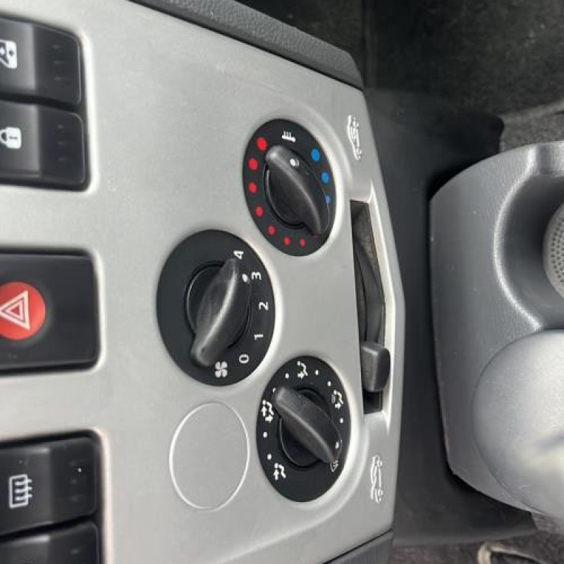 Porte arriere droit DACIA LOGAN 1 Photo n°14