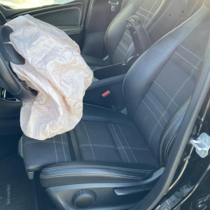 Porte arriere gauche MERCEDES CLASSE A 176 Photo n°19