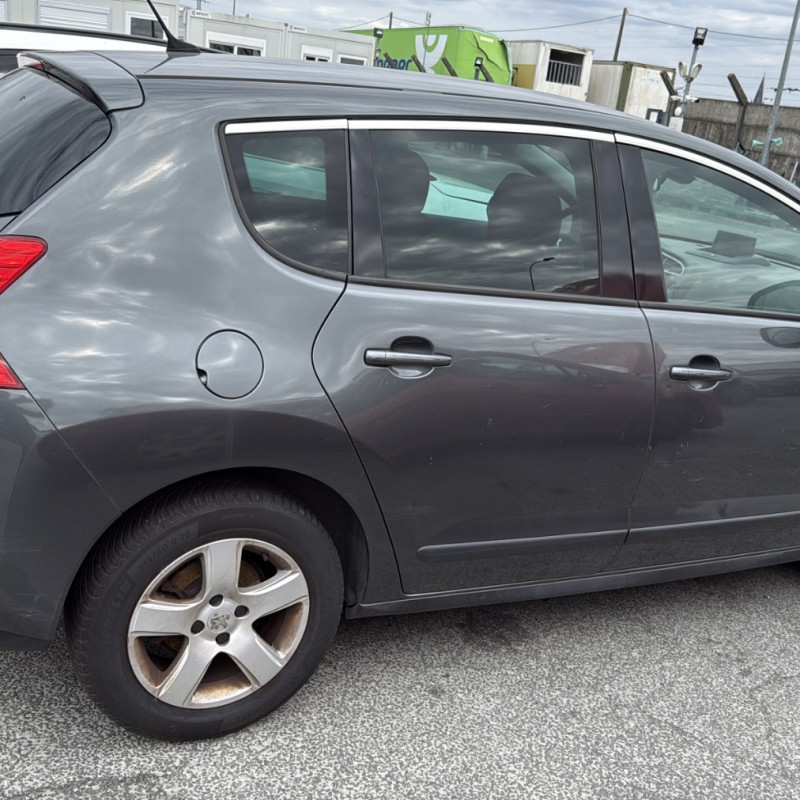 PEUGEOT 3008 1 PHASE 1 1.6 HDI - 8V TURBO Photo n°20