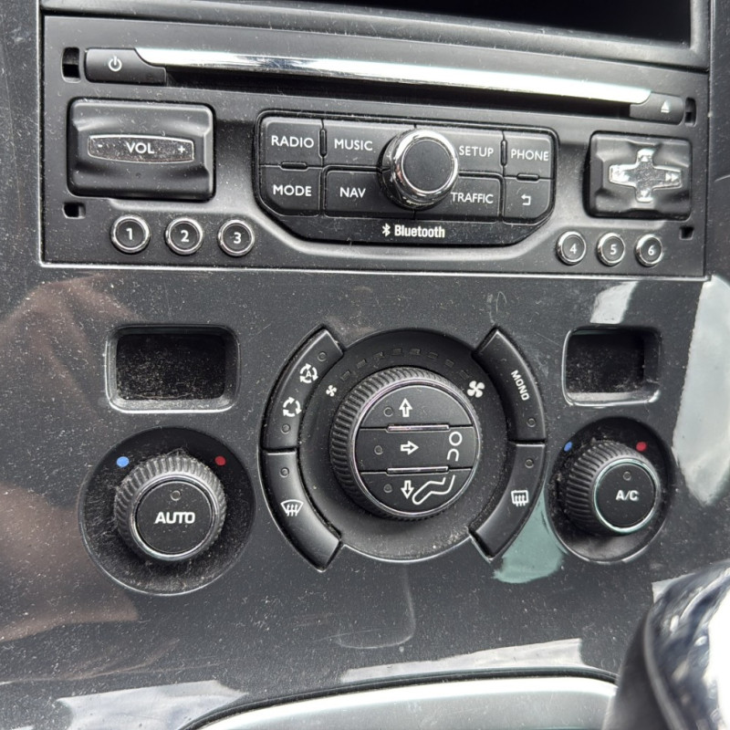 PEUGEOT 3008 1 PHASE 1 1.6 HDI - 8V TURBO Photo n°31