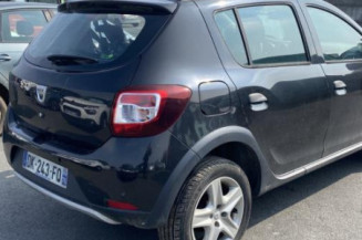 Aile avant droit DACIA SANDERO 2