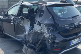 Aile avant droit DACIA SANDERO 2