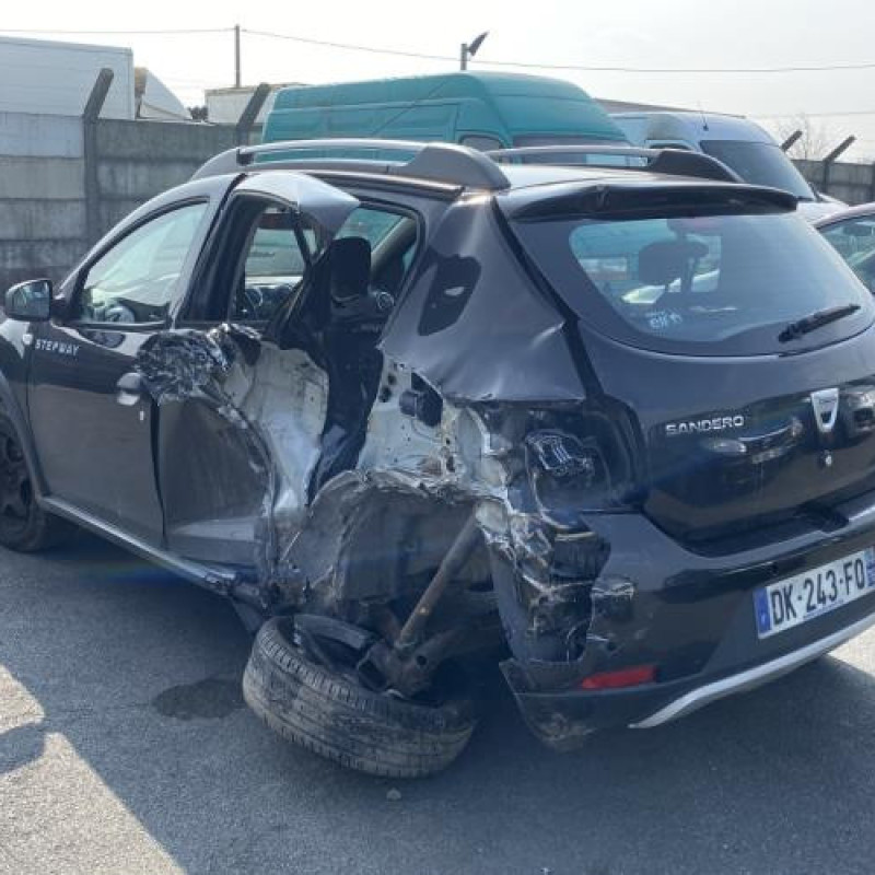 Aile avant droit DACIA SANDERO 2 Photo n°8