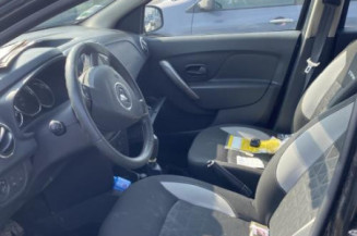 Aile avant droit DACIA SANDERO 2