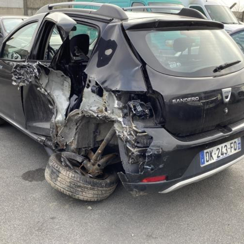 Aile avant droit DACIA SANDERO 2 Photo n°19